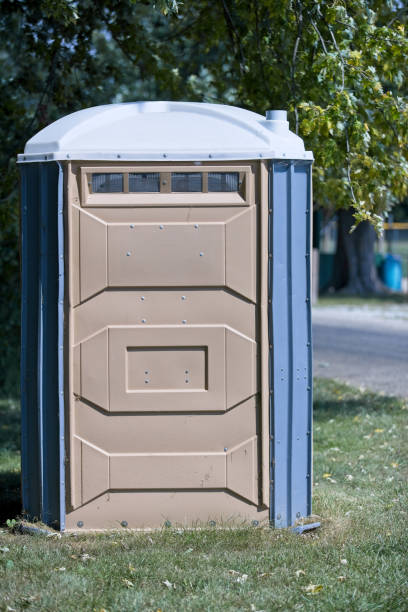 Portable Toilet Options We Offer in Newburgh, IN