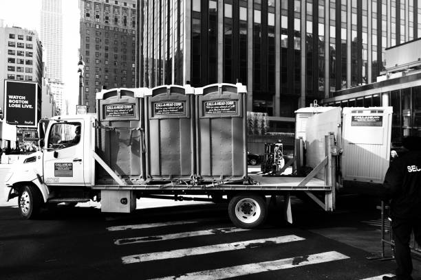 Best Porta potty cleaning services  in Newburgh, IN
